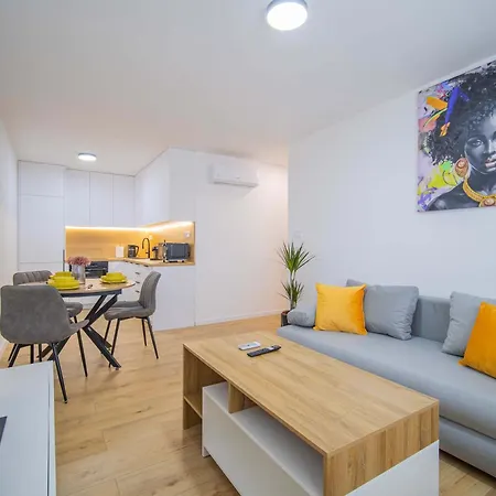 Boutique Living - Yellow Accent Lägenhet *