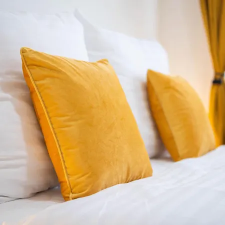 Apartment Boutique Living - Yellow Accent Kosice